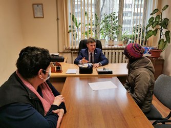 Алексей Сидоров провел прием граждан по вопросам в сфере жилищно-коммунального хозяйства